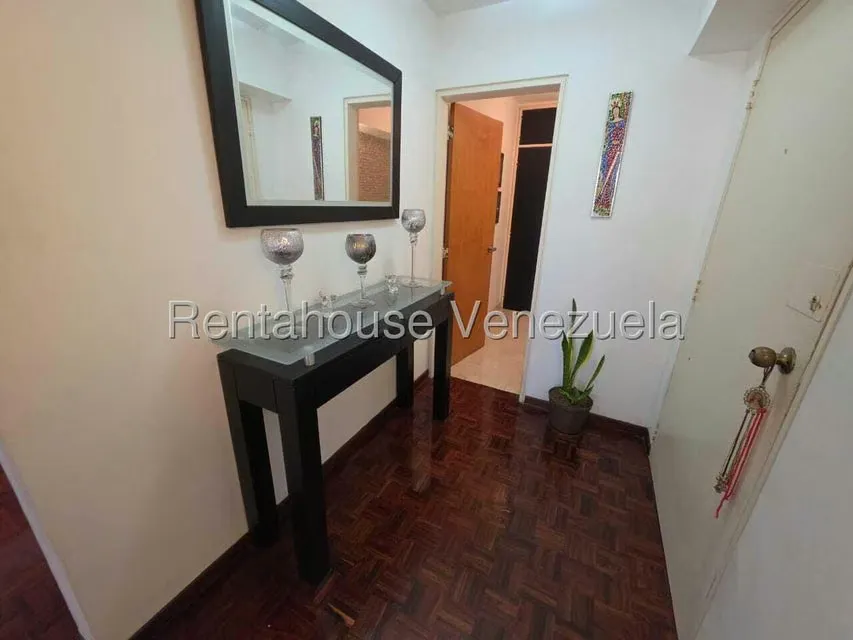 Apartamento (1 Nivel) en Venta en Los Naranjos del Cafetal, Distrito Metropolitano - 2
