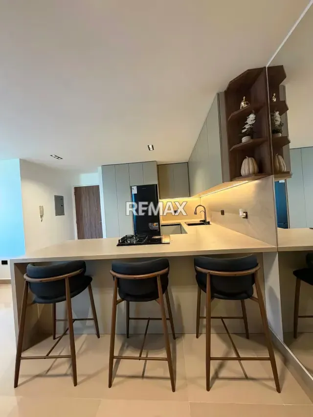 Alquiler de Moderno Apartamento en Las Chimeneas Resd. Monreale Valencia - 3