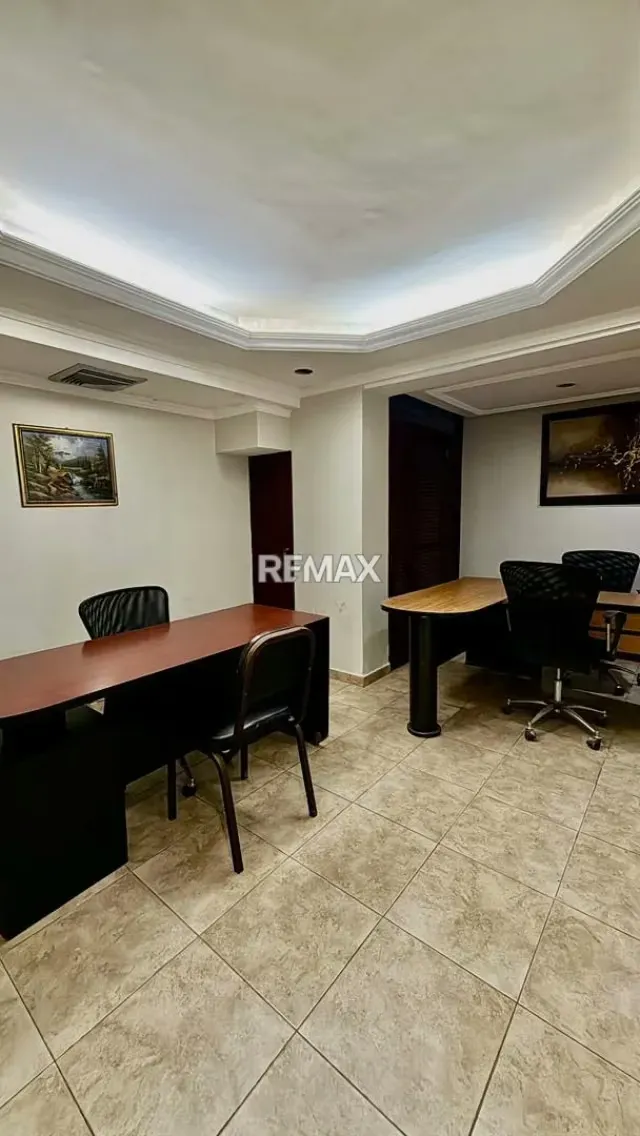 Se Vende Local para Oficinas - 5