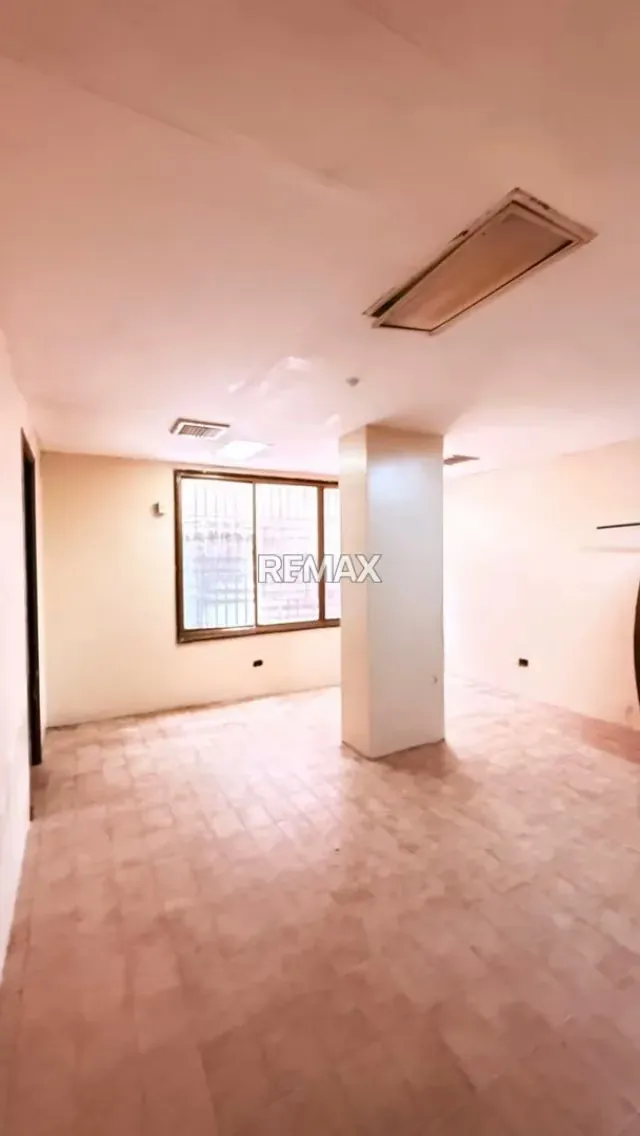 Se Vende Local para Oficinas - 8