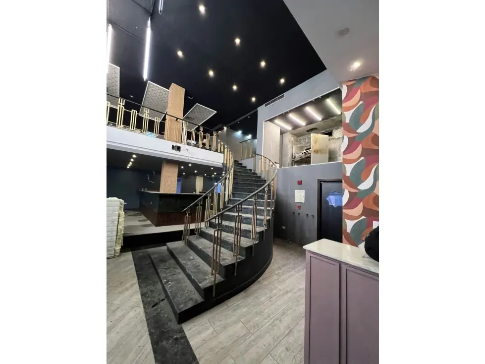 Local en venta 527m², Av Orinoco - 8