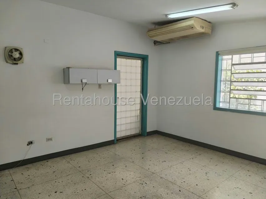 Local Comercial en Alquiler en Colinas de Bello Monte, Distrito Metropolitano - 13