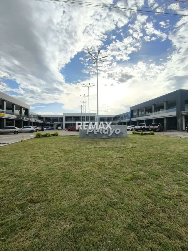 Se alquila local comercial ubicado en centro comercial pelayo Avenida ugarte pelayo maturín