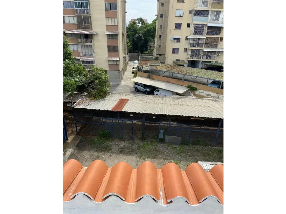 Vendo terreno 2900m2 Av. Andrés Bello Los Caobos 0307 - 3