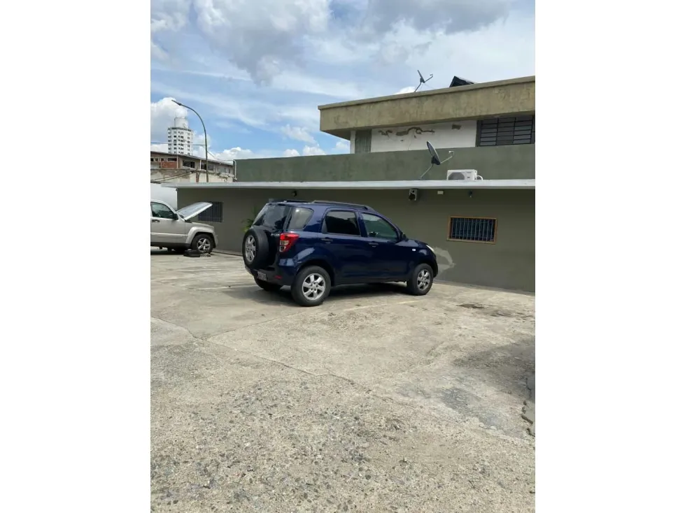 Vendo terreno 2900m2 Av. Andrés Bello Los Caobos 0307 - 7