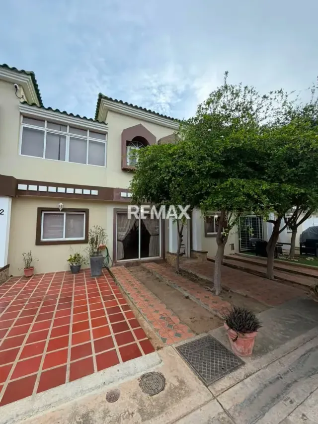 Casa en venta Villa millenium Zona Norte