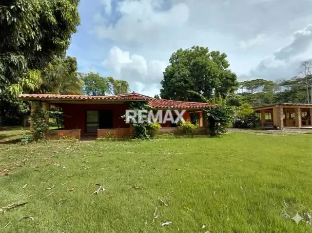 En venta, Finca Productiva y Recreativa de 18 hectareas, en Los Cumarebos, Municipio José Laurencio Silva. - 4