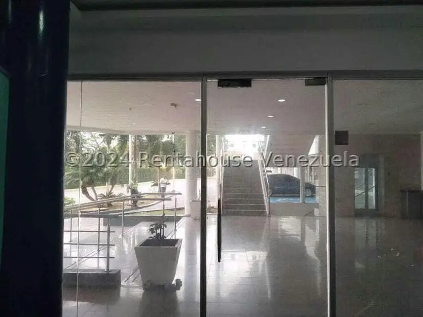 Comercial (Local Comercial) en Venta en La Lago, Zulia