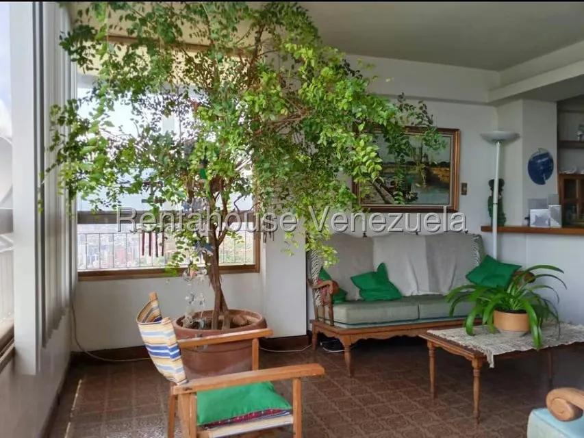 Apartamento (1 Nivel) en Alquiler en Colinas de Bello Monte, Distrito Metropolitano - 19