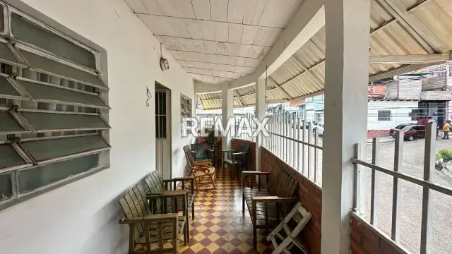 En VENTA casa en TARIBA. Dos (2) cuadras más arriba del FUNDAHOSTA - 9