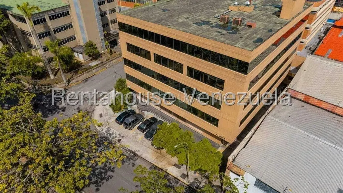 Edificio en Venta en La Urbina, Distrito Metropolitano - 3