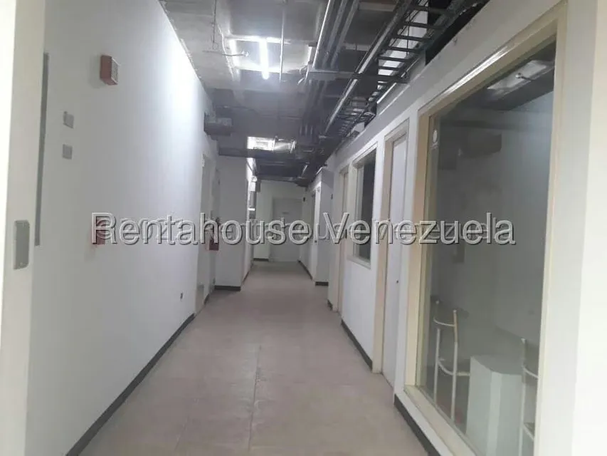 Edificio en Venta en La Urbina, Distrito Metropolitano - 6