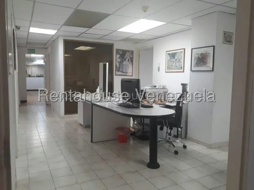 Edificio en Venta en La Urbina, Distrito Metropolitano - 10