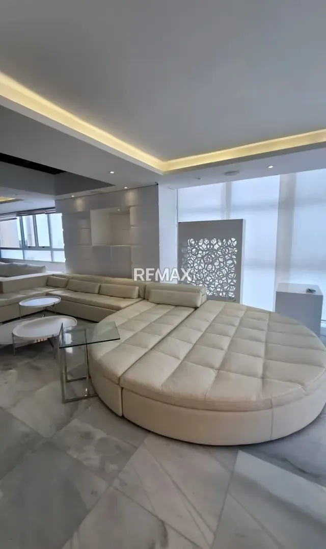 VENDO ESPECTACULAR APARTAMENTO TIPO PENT HOUSE UBICADO ENTRE LA AV. EL MILAGRO Y URBANIZACION LA LAGO - 3