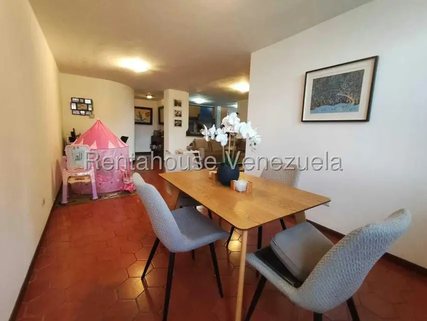 Apartamento (1 Nivel) en Venta en Los Palos Grandes, Distrito Metropolitano - 11