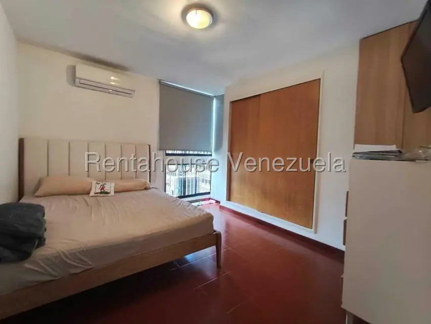 Apartamento (1 Nivel) en Venta en Los Palos Grandes, Distrito Metropolitano - 18