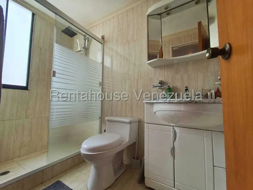 Apartamento (1 Nivel) en Venta en Los Palos Grandes, Distrito Metropolitano - 21