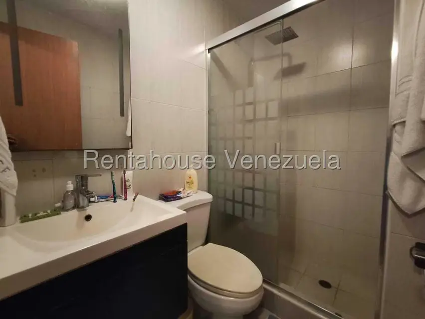 Apartamento (1 Nivel) en Venta en Los Palos Grandes, Distrito Metropolitano - 24