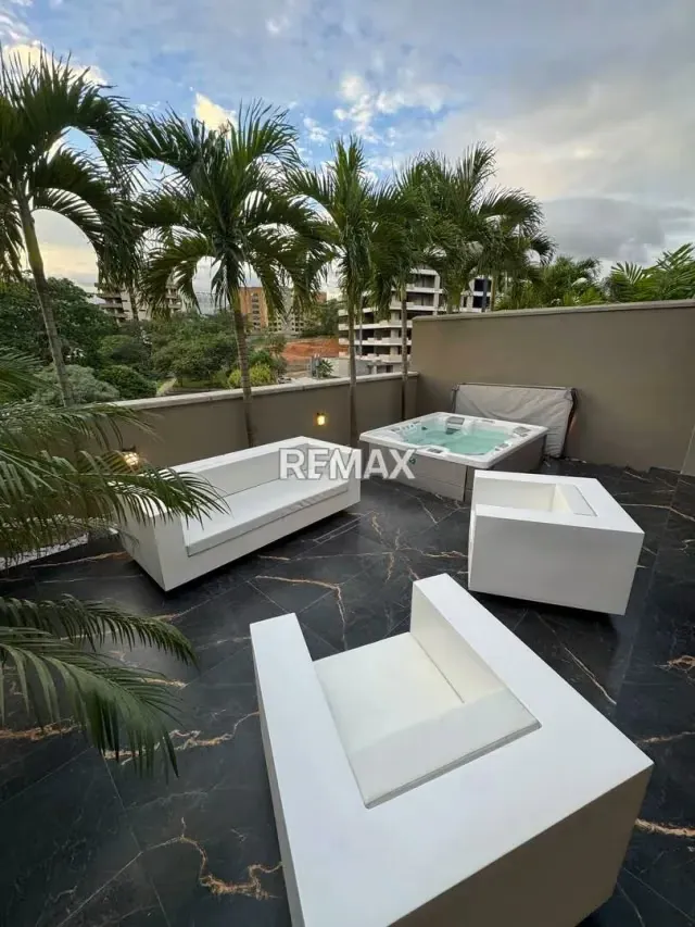 Townhouse en venta en Cumbres de Guataparo - 16