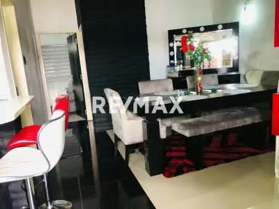 Apartamento en Venta, La Pradera Turmero remodelado