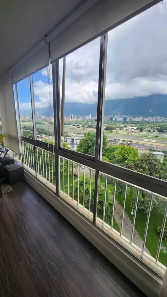 HERMOSO APARTAMENTO UBICADO EN CALLE PRIVADA EN LOMAS DE CHUAO - 2