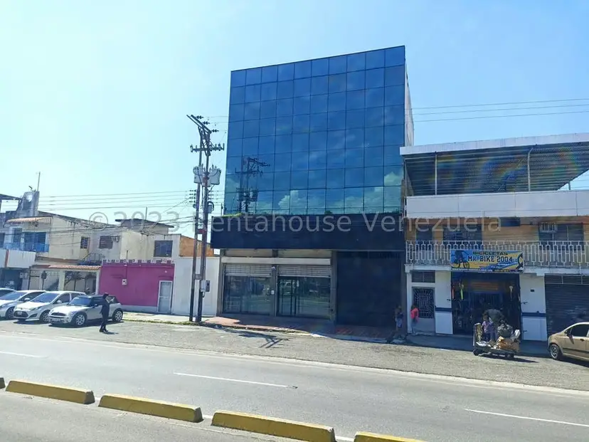 Comercial (Edificio) en Alquiler en Santa Rosa, Aragua