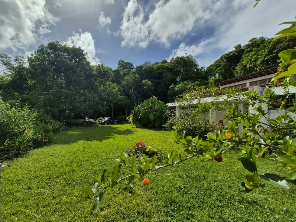 Vendo Fabulosa casa en calle cerrada 3.000m2Terreno Los Campitos 7241 - 25