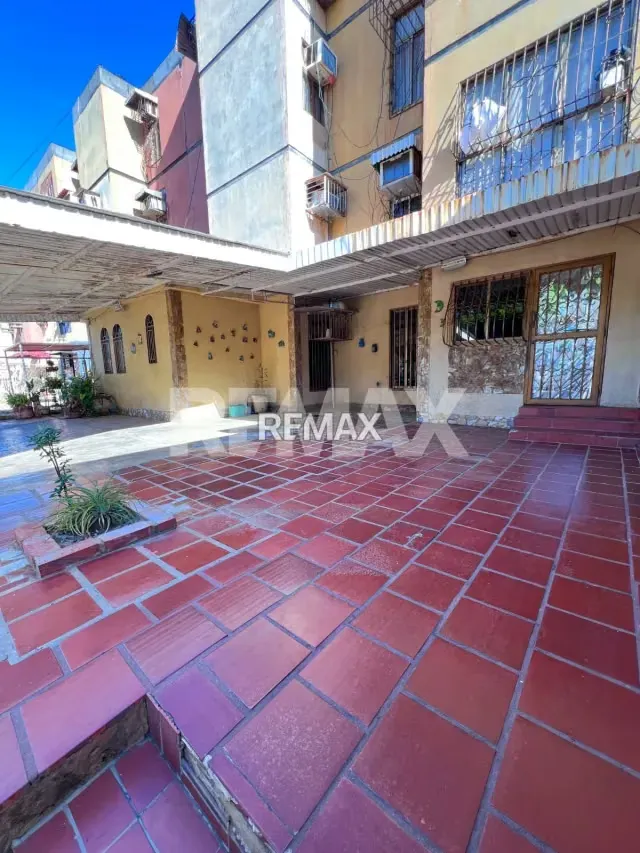 APARTAMENTO EN PLANTA BAJA - SAN FELIPE
