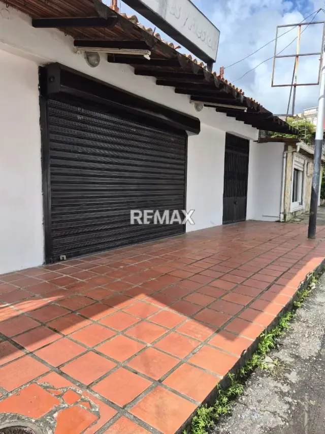 Local comercial en alquiler a pie de calle, zona muy transitada
