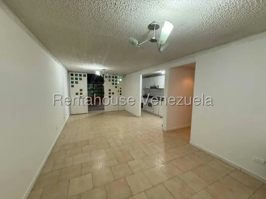 Apartamento (1 Nivel) en Venta en Terrazas de Guaicoco, Distrito Metropolitano - 4
