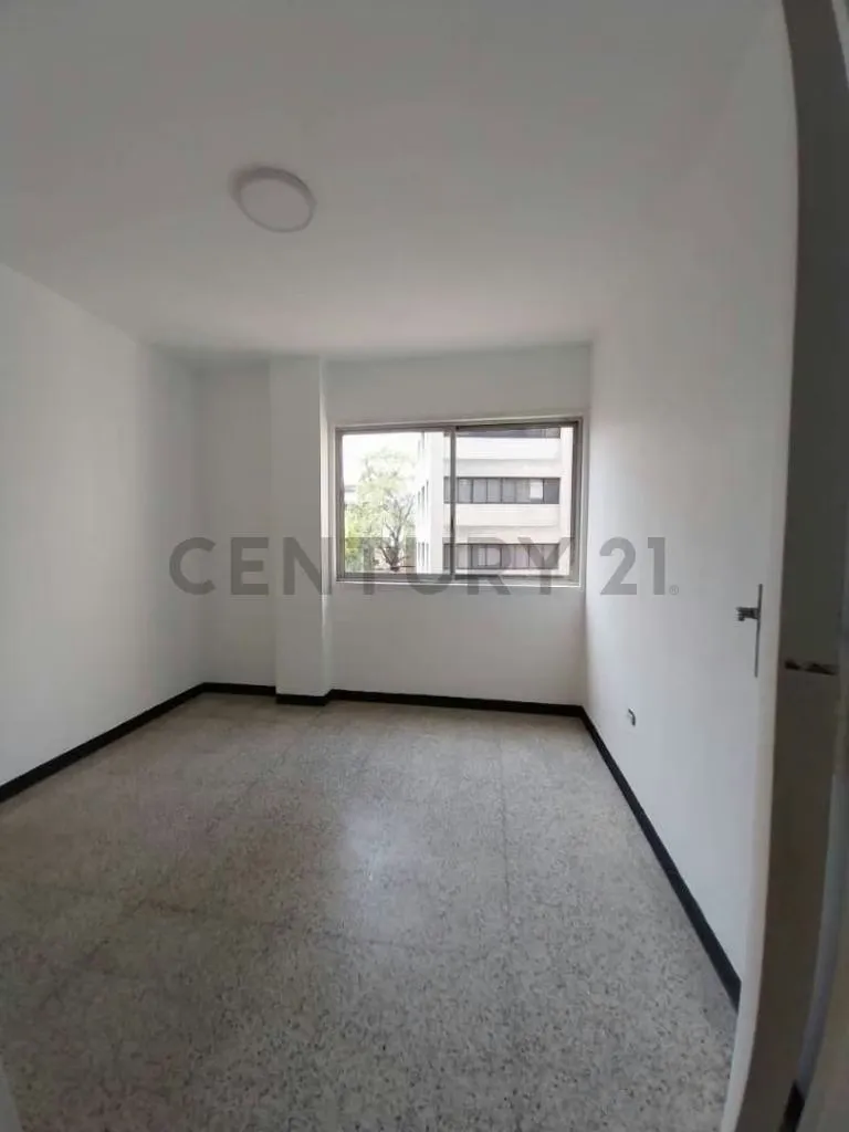 En alquiler Oficina ubicada en Sabana Grande, Libertador - 10