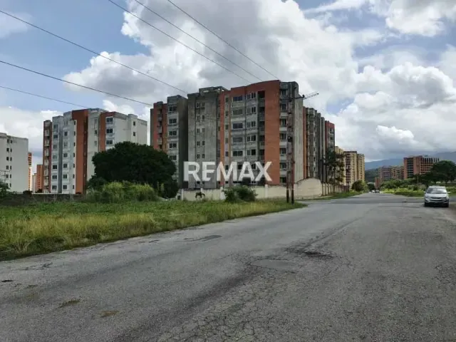 Terreno Residencial de oportunidad en Venta en Mañongo - 8