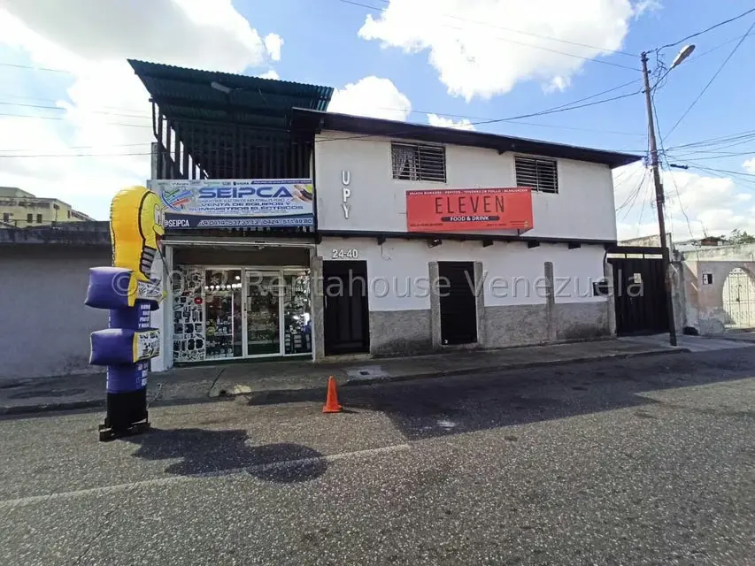 Casa (Multipes Niveles) en Venta en Zona Este, Lara - 2