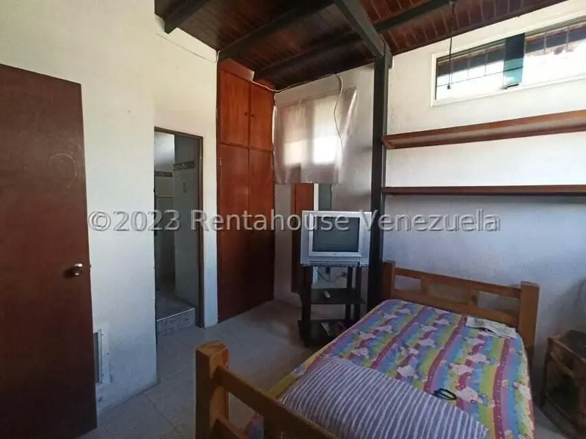 Casa (Multipes Niveles) en Venta en Zona Este, Lara - 40