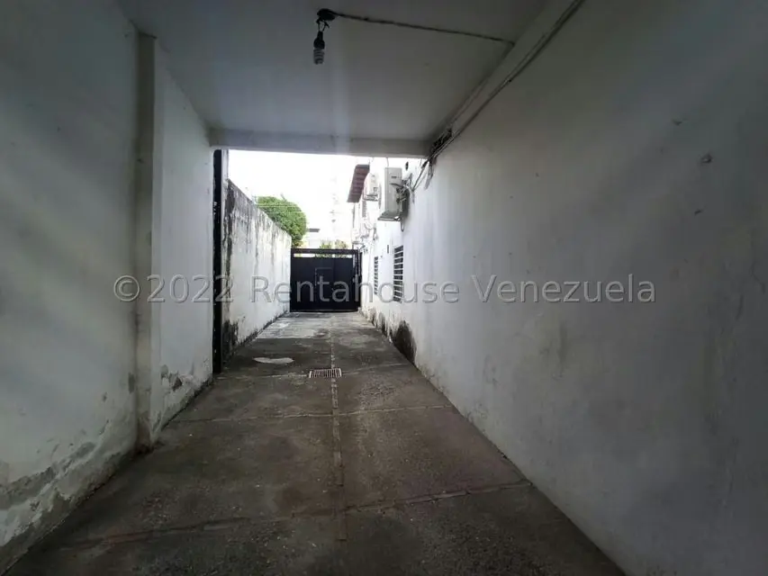 Casa (Multipes Niveles) en Venta en Zona Este, Lara - 70