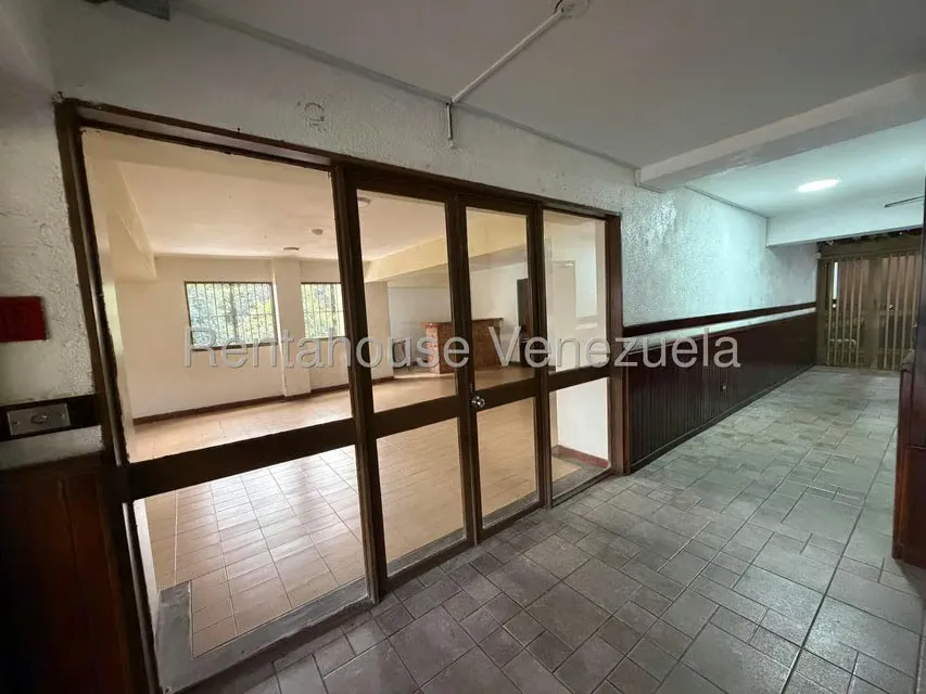 Apartamento (1 Nivel) en Venta en Los Teques, Miranda - 3
