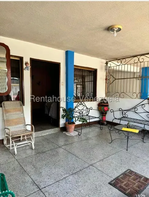 Casa (1 Nivel) en Venta en Flor Amarillo, Carabobo - 2
