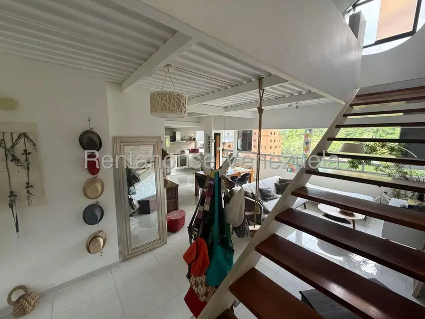 Apartamento (Penthouse) en Alquiler en Lomas de La Alameda, Distrito Metropolitano - 8