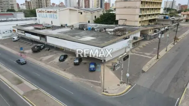CENTRO COMERCIAL VILLA INÉS EN VENTA