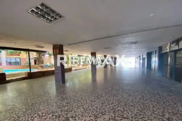 CENTRO COMERCIAL VILLA INÉS EN VENTA - 11