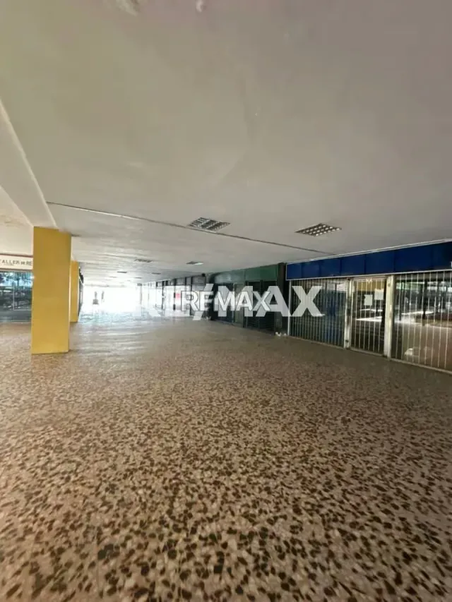 CENTRO COMERCIAL VILLA INÉS EN VENTA - 6