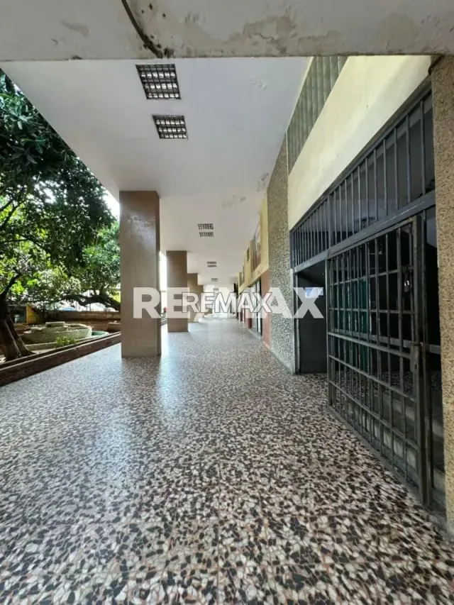 CENTRO COMERCIAL VILLA INÉS EN VENTA - 7