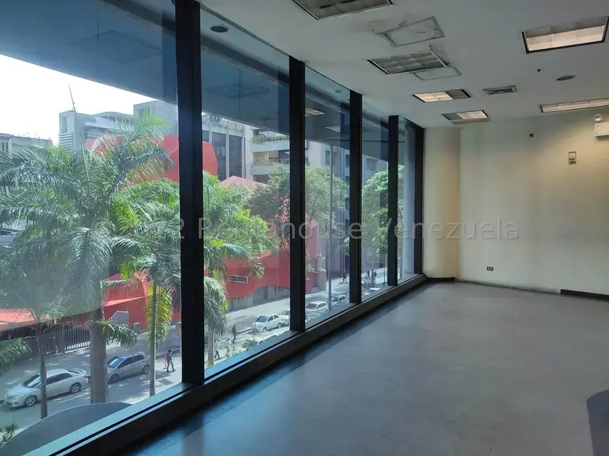 Local Comercial en Alquiler en El Rosal, Distrito Metropolitano - 14