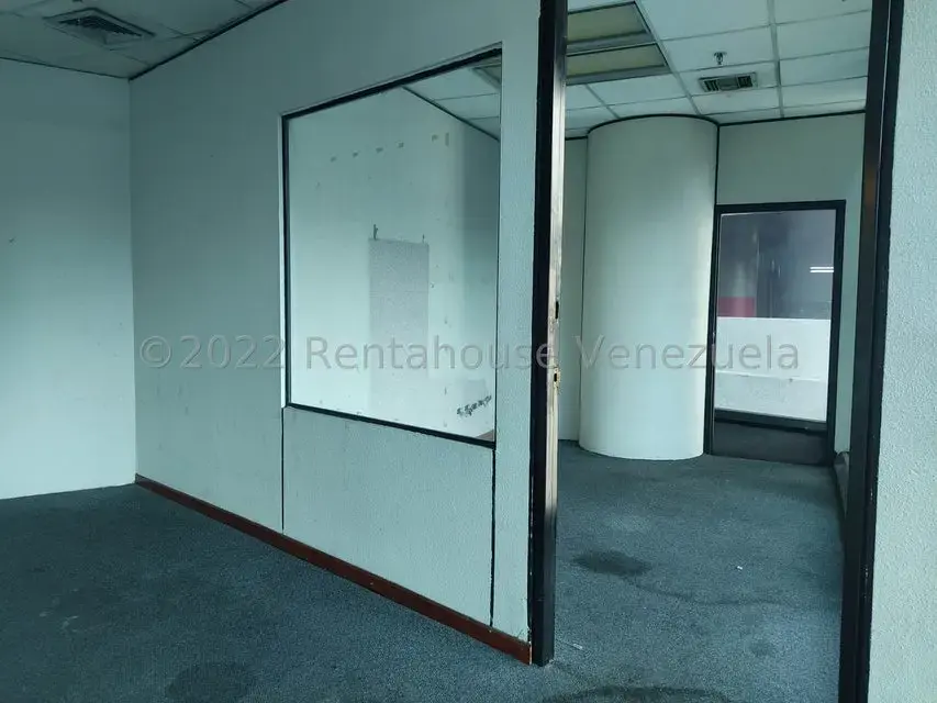Local Comercial en Alquiler en El Rosal, Distrito Metropolitano - 16