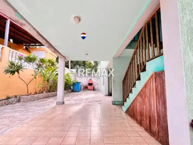 CASA UNIFAMILIAR, IDEAL PARA USO COMERCIAL MUY CERCA DEL CASCO HISTORICO EN LA ASUNCION - 3