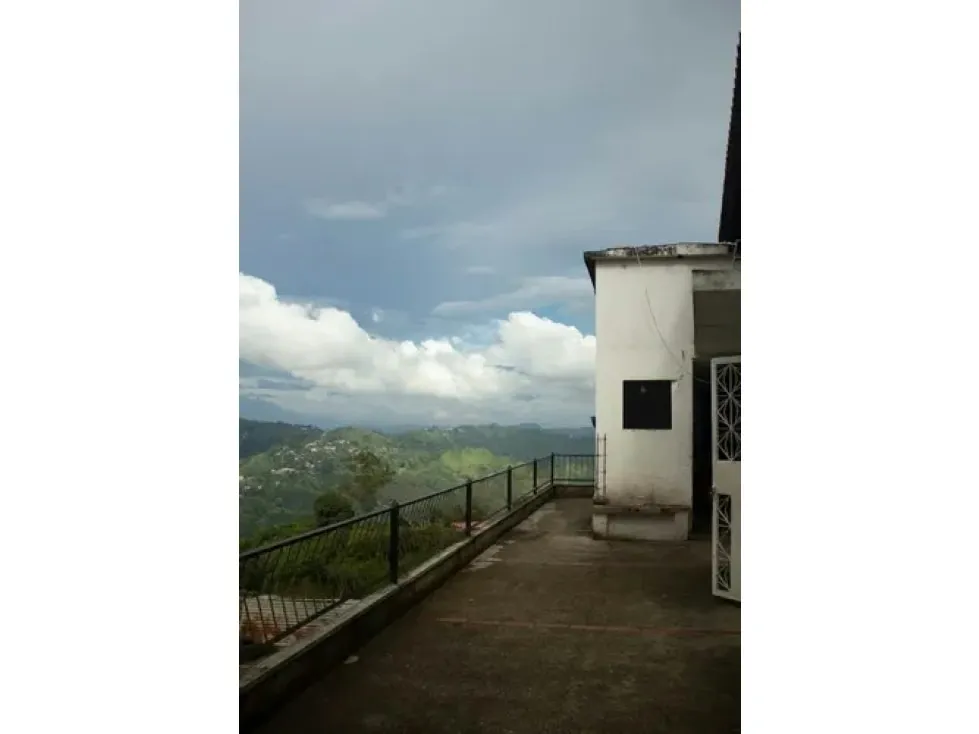 Se vende casa 574m2 Hoyo de La Puerta 8178 - 18