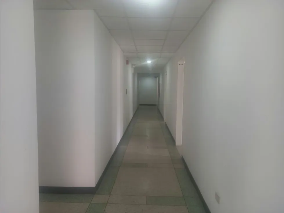 LOCALES LAS MINAS SAN ANTONIO DE LOS ALTOS DESDE 20 HASTA 204 M2 - 12