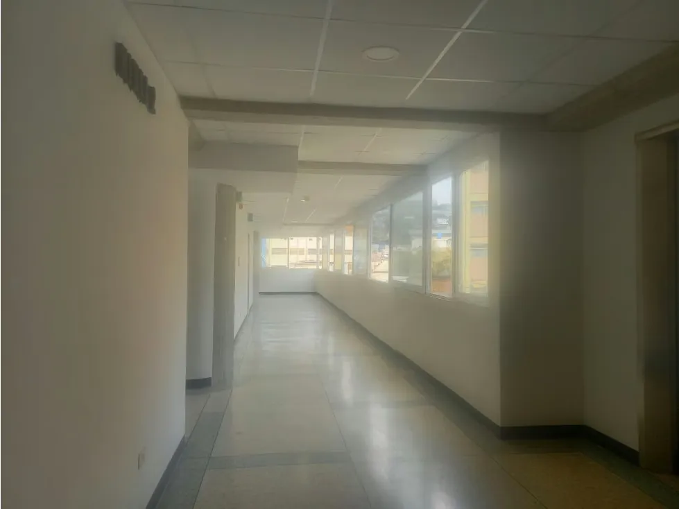 LOCALES LAS MINAS SAN ANTONIO DE LOS ALTOS DESDE 20 HASTA 204 M2 - 5