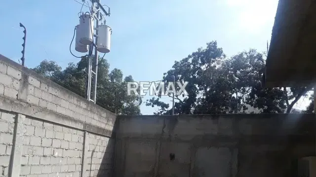 EXCELENTE LOCAL COMERCIAL MULTIFUNCIONAL EN OBRA GRIS, UBICADO EN PUERTO CABELLO - 3