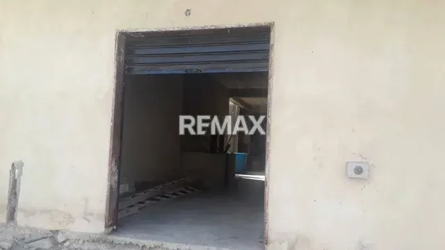 EXCELENTE LOCAL COMERCIAL MULTIFUNCIONAL EN OBRA GRIS, UBICADO EN PUERTO CABELLO - 4